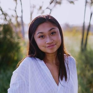 Meet your Posher, Ana